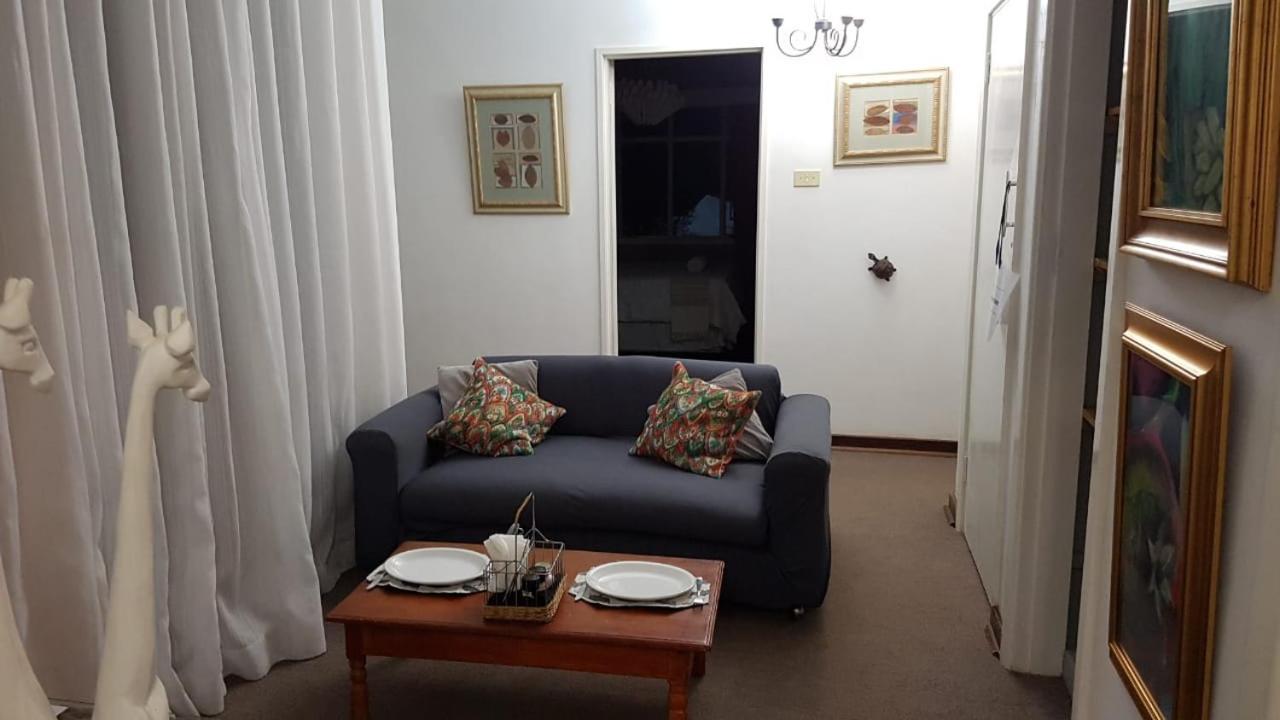 Burnham Road Suite Guest House Bulawayo Exteriér fotografie
