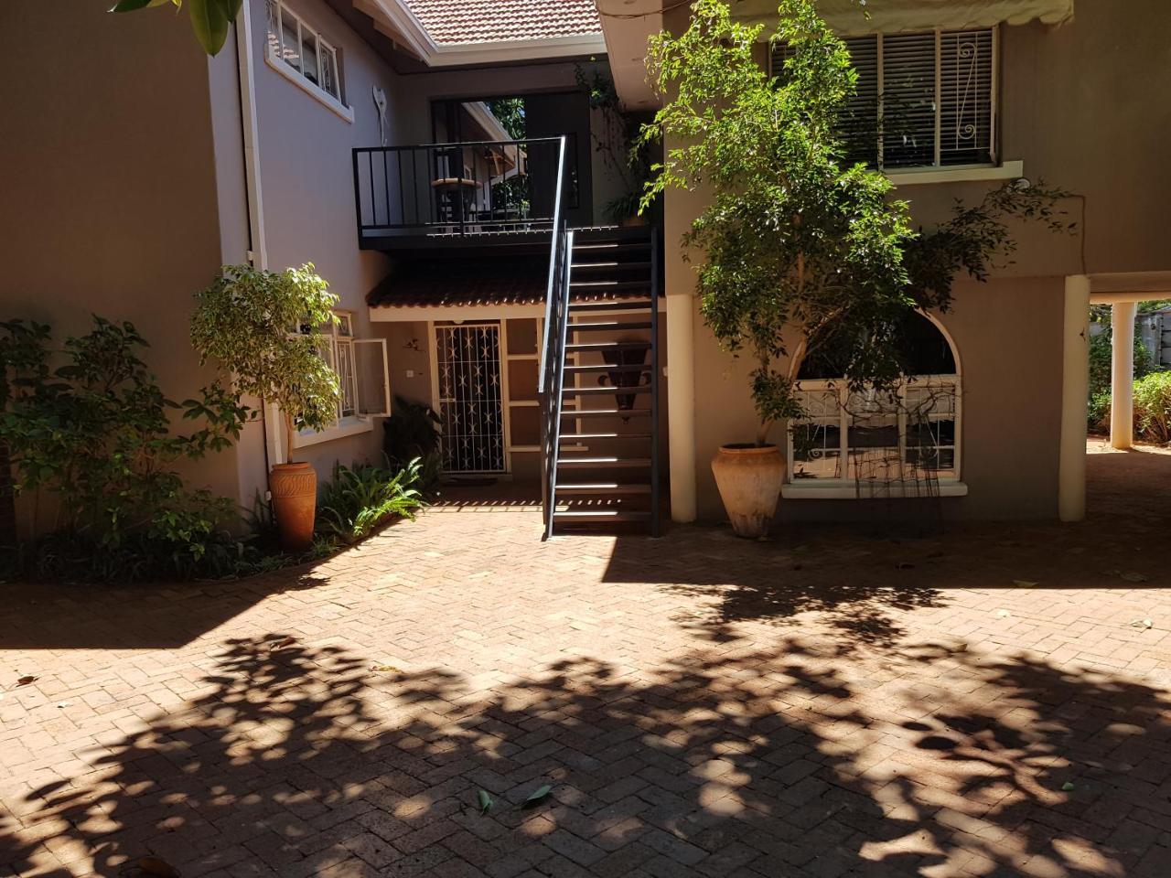 Burnham Road Suite Guest House Bulawayo Exteriér fotografie